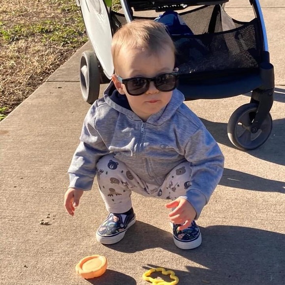 Meet your Posher, Liz - Picture 6 of 7